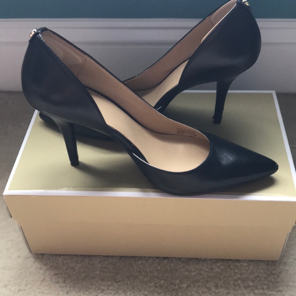 Michael Kors Nathalie Flex Pump